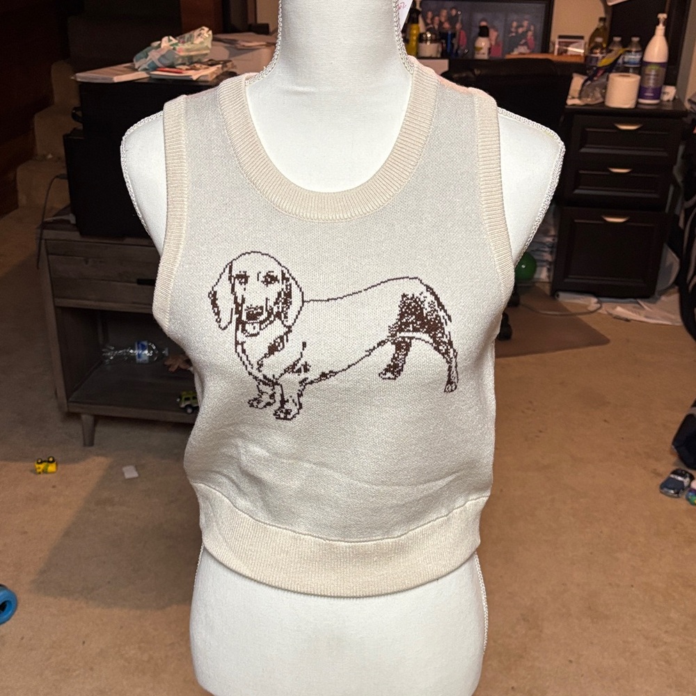 Dry Goods Cream Dog Graphic Vest